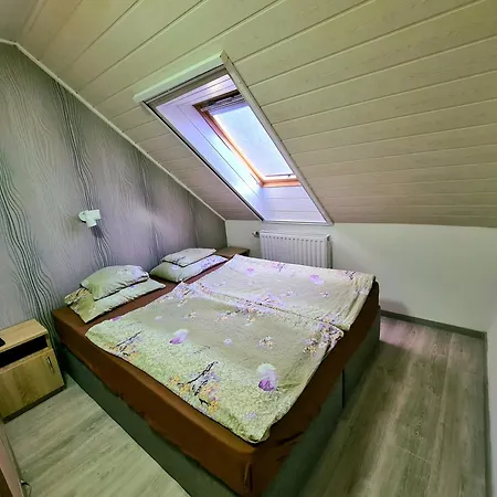 Regina Apartman Hegyko Exterior photo