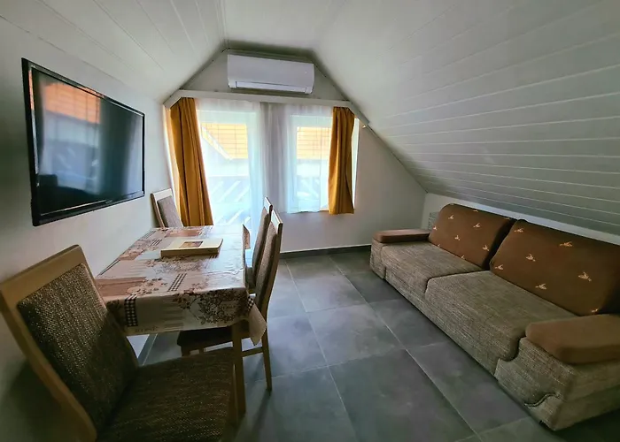 Regina Apartman Hegyko